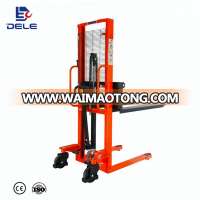 High quality Manual pallet operated hydraulic 1.6m lifting pallet stacker forklift